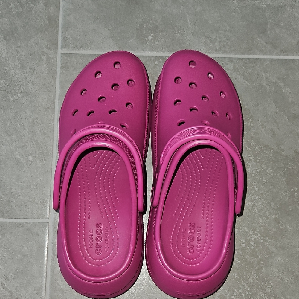 CROCS Pink Sandals Comfortable Slip-On Design